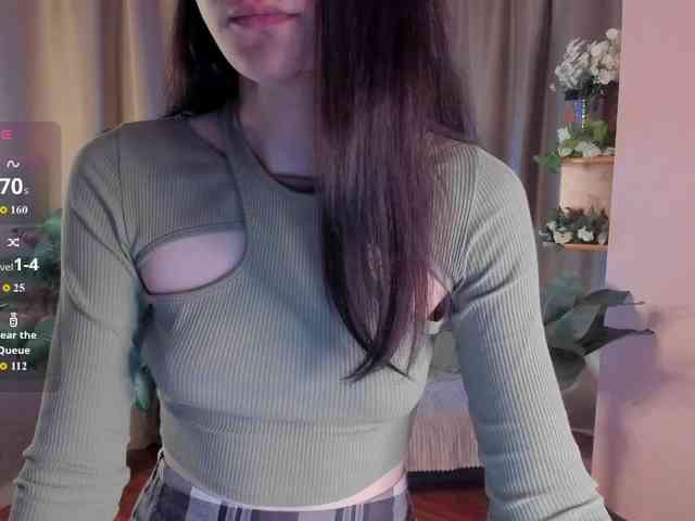 AishaDark webcam