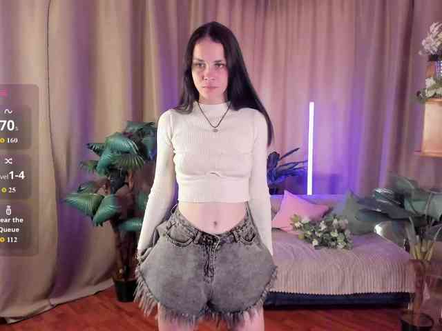 AishaDark webcam