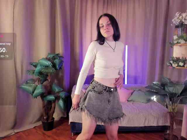 AishaDark webcam