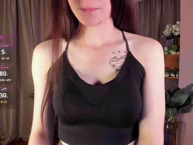 AishaDark webcam
