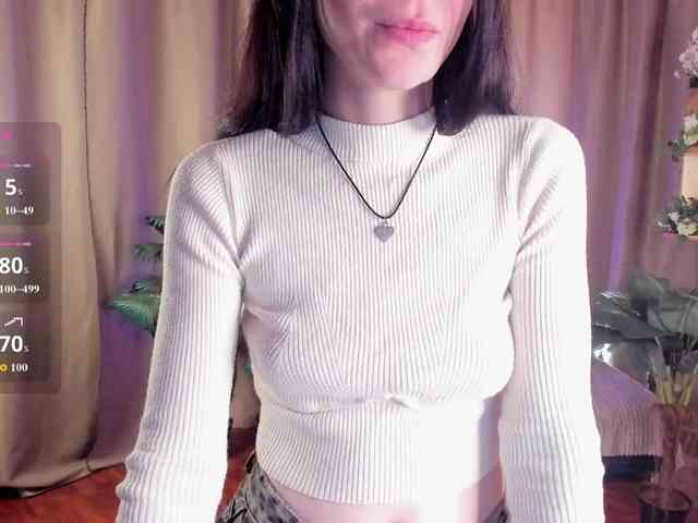 AishaDark webcam