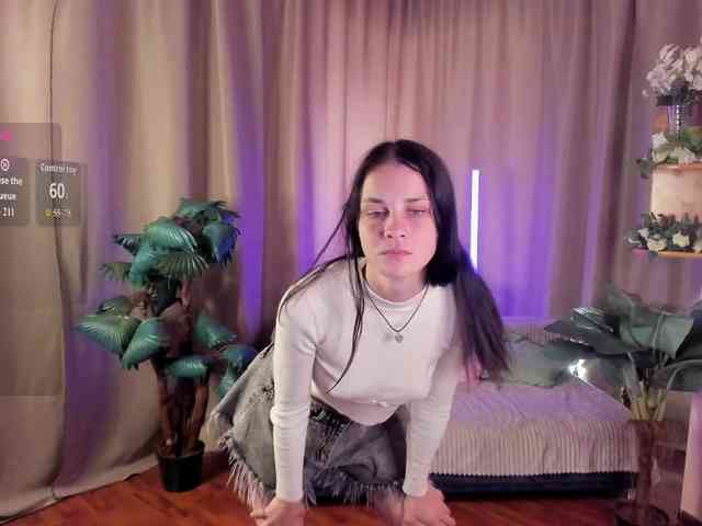 AishaDark webcam