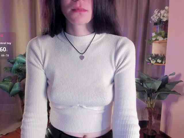AishaDark webcam