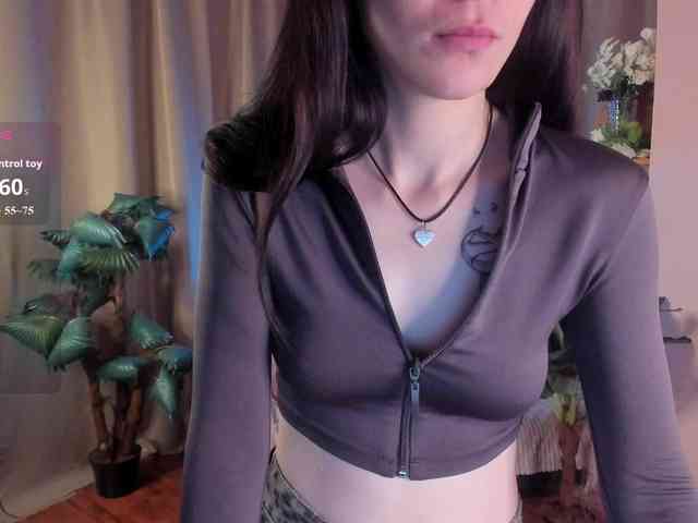 AishaDark webcam