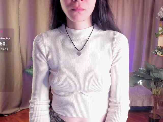 AishaDark webcam