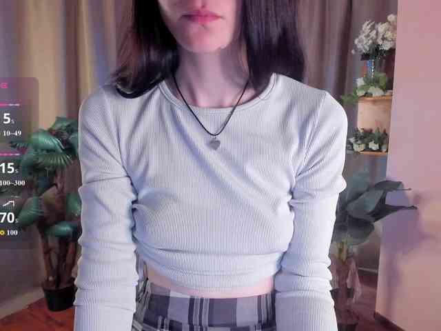 AishaDark webcam