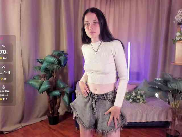 AishaDark webcam