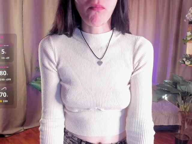 AishaDark webcam
