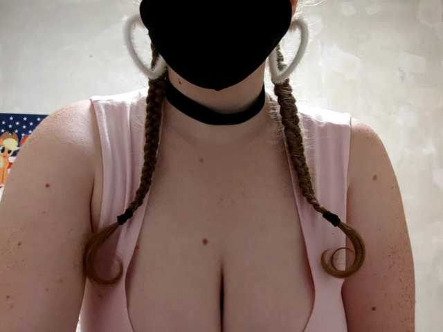 2Anabel live cam on BongaCams