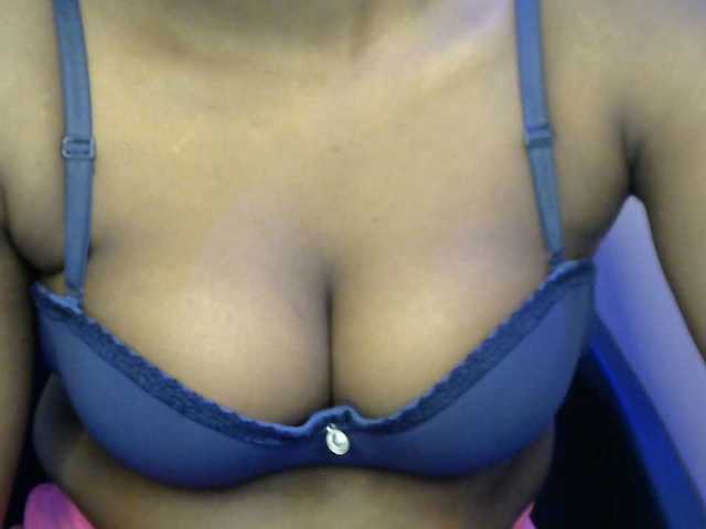 Drippypussy07 live cam on BongaCams