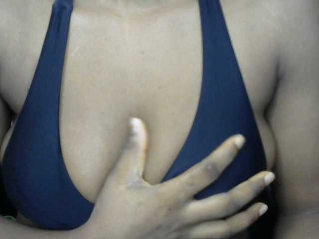 Drippypussy07 live cam on BongaCams
