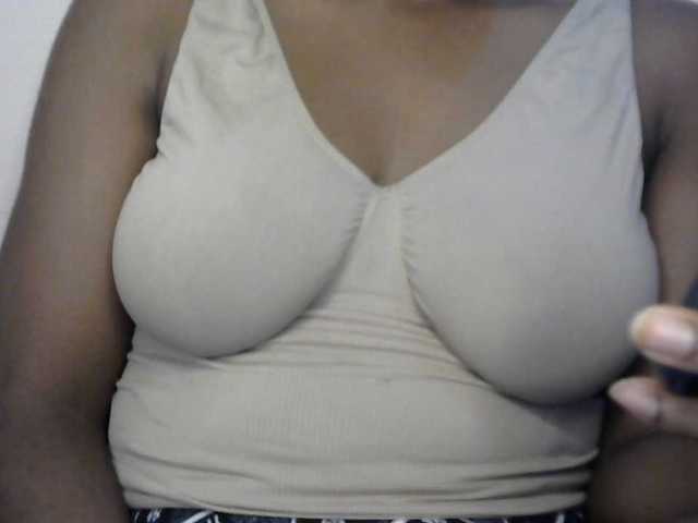 Drippypussy07 live cam on BongaCams