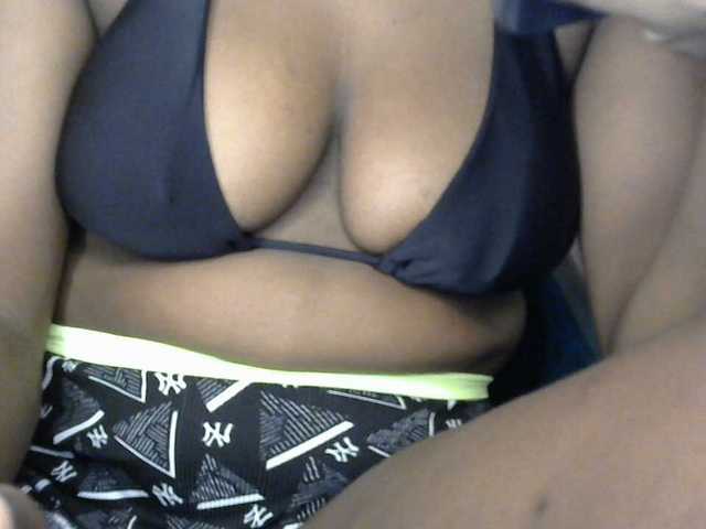 Drippypussy07 live cam on BongaCams