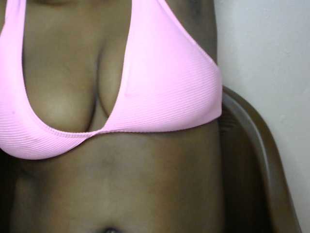 Drippypussy07 live cam on BongaCams