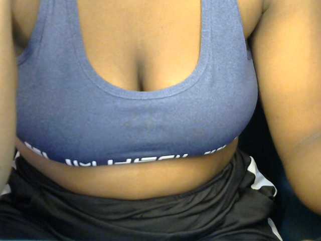 Drippypussy07 live cam on BongaCams
