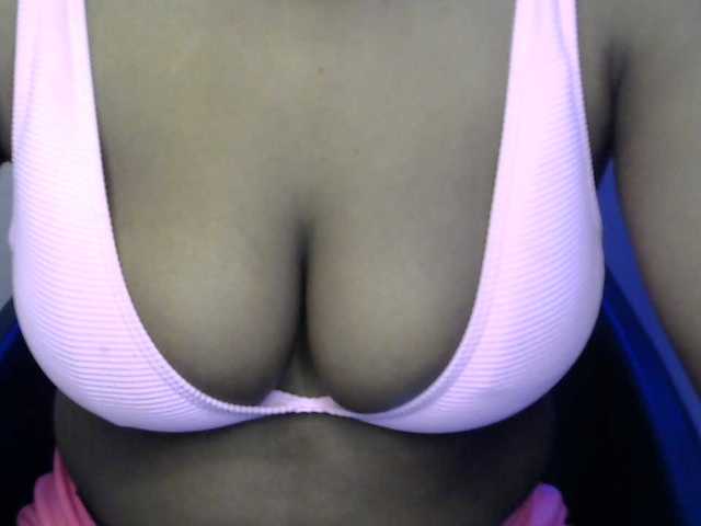 Drippypussy07 live cam on BongaCams