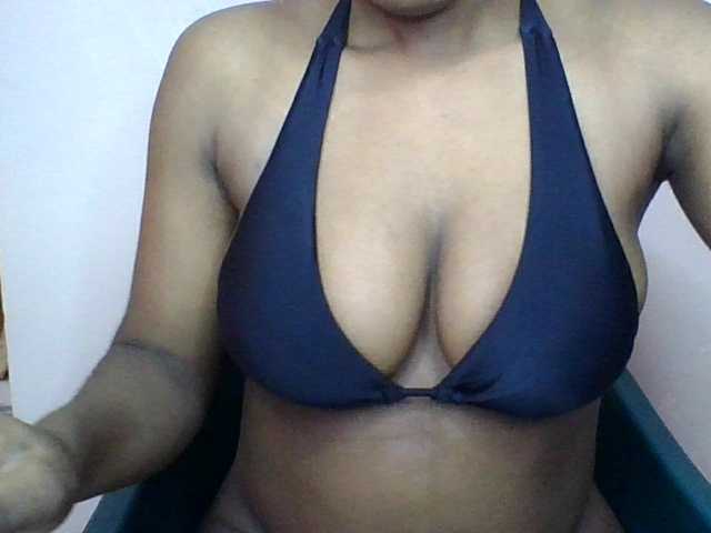 Drippypussy07 live cam on BongaCams
