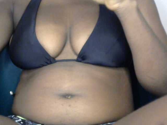 Drippypussy07 — live female cam