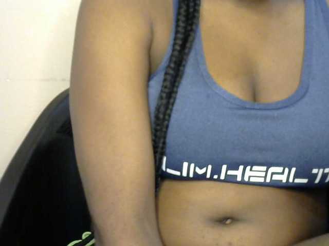 Drippypussy07 live cam on BongaCams