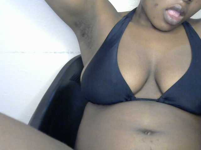 Drippypussy07 live cam on BongaCams
