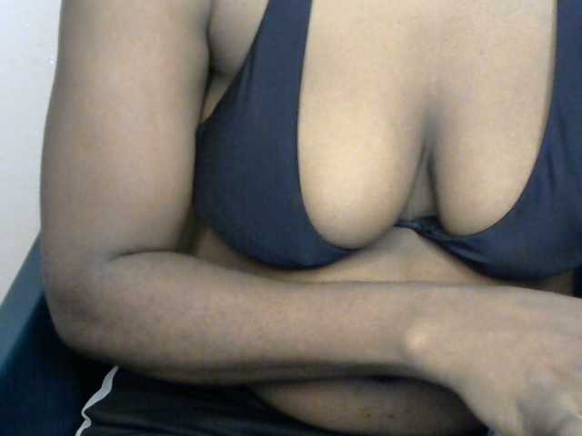 Drippypussy07 webcam bongacams model stream image