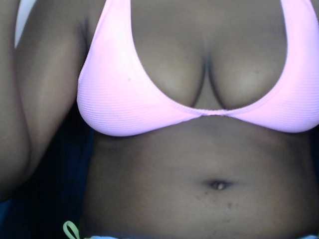Drippypussy07 live cam on BongaCams