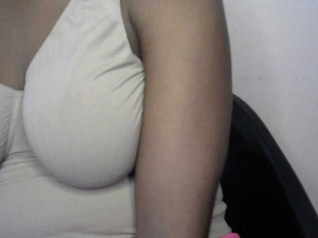 Drippypussy07 live cam on BongaCams