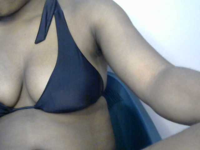 Drippypussy07 live cam on BongaCams