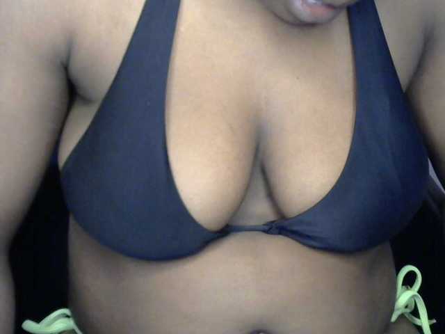 Drippypussy07 live cam on BongaCams