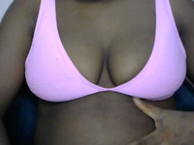 Drippypussy07 live cam on BongaCams