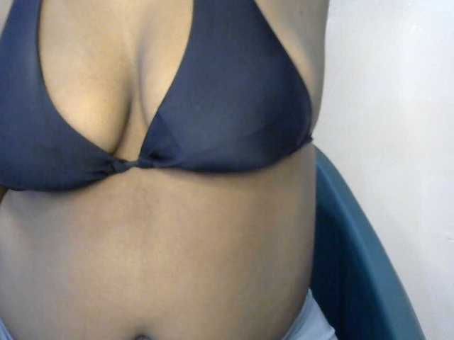 Drippypussy07 live cam on BongaCams