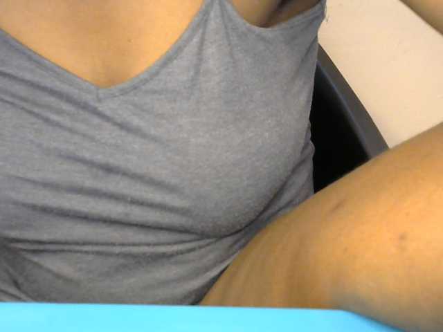 Drippypussy07 live cam on BongaCams