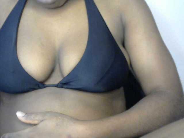 Drippypussy07 live cam on BongaCams