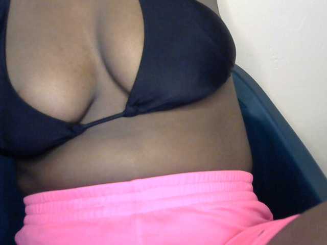 Drippypussy07 live cam on BongaCams