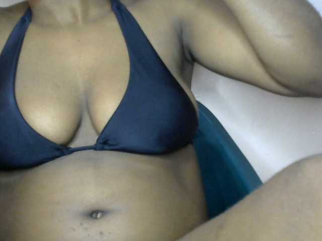 Drippypussy07 live cam on BongaCams