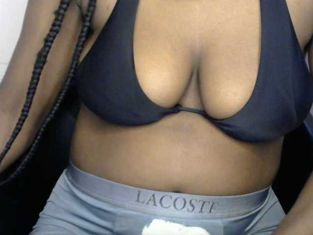 Drippypussy07 live cam on BongaCams