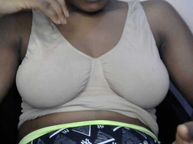 Drippypussy07 live cam on BongaCams