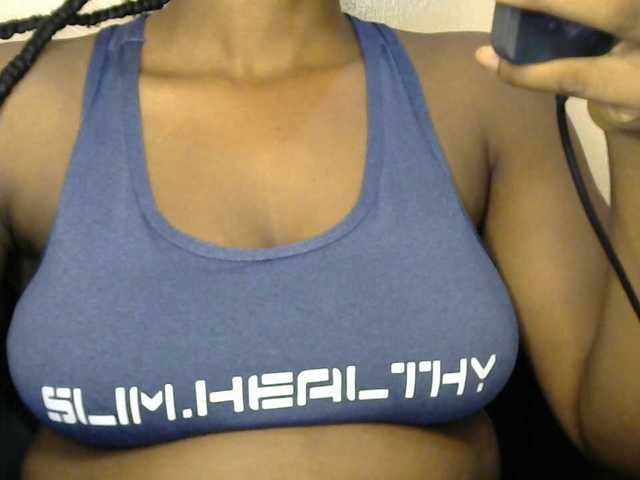 Drippypussy07 live cam on BongaCams