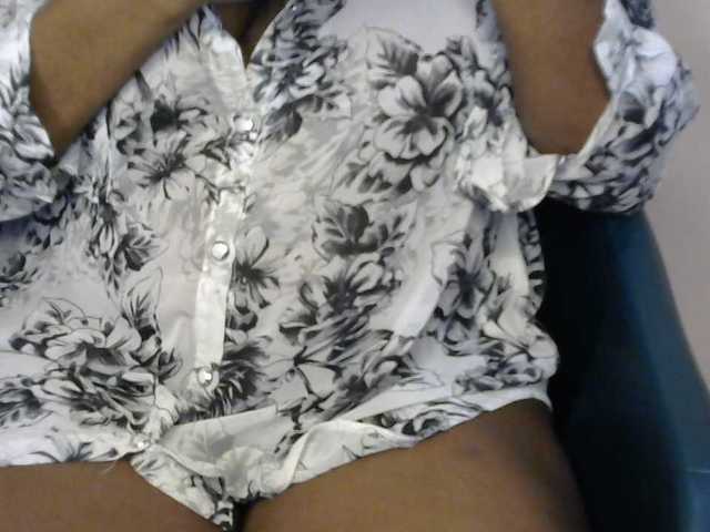 Drippypussy07 live cam on BongaCams