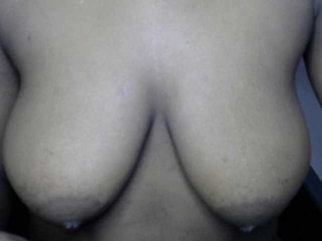 Drippypussy07 live cam on BongaCams