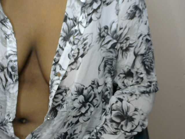 Drippypussy07 live cam on BongaCams