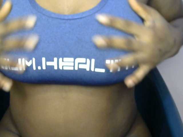 Drippypussy07 live cam on BongaCams