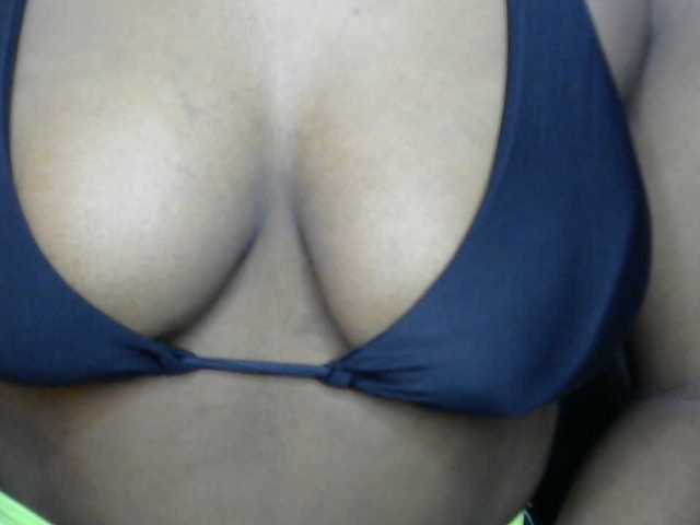 Drippypussy07 live cam on BongaCams