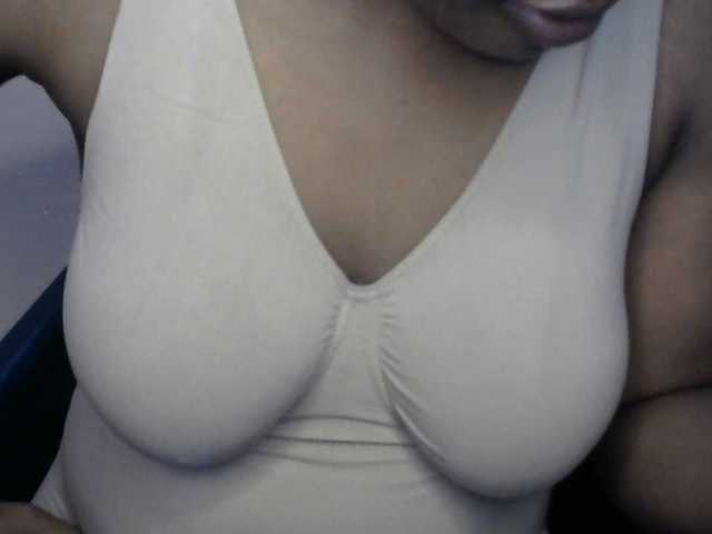 Drippypussy07 live cam on BongaCams