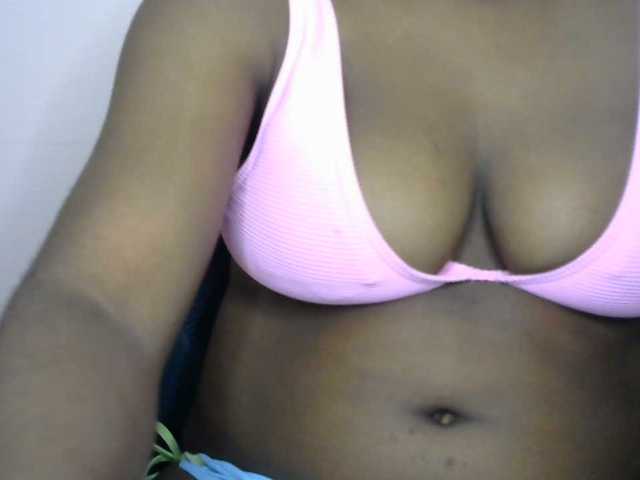 Drippypussy07 live cam on BongaCams