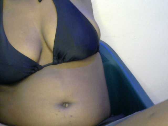 Drippypussy07 live cam on BongaCams