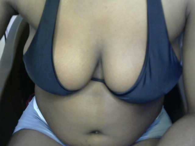 Drippypussy07 live cam on BongaCams