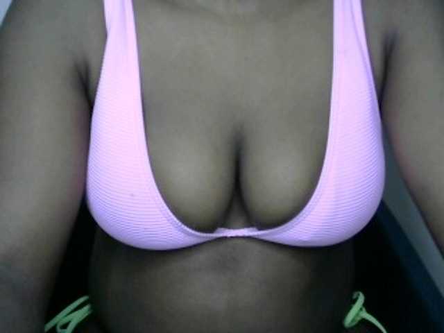 Drippypussy07 live cam on BongaCams