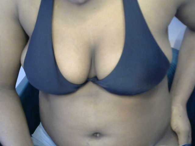 Drippypussy07 live cam on BongaCams