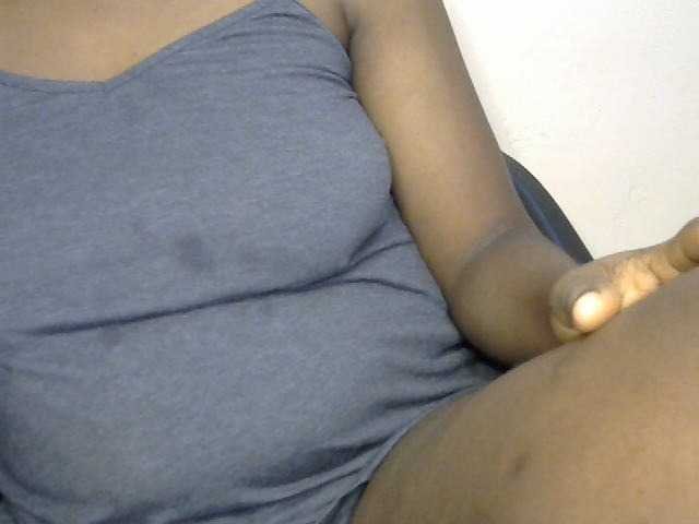 Drippypussy07 live cam on BongaCams